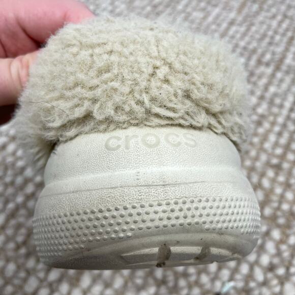 Crocs Furever Crush Clog in Bone SZ 6 Fur-Lined Winter Chunky Platform GUC - Picture 7 of 11